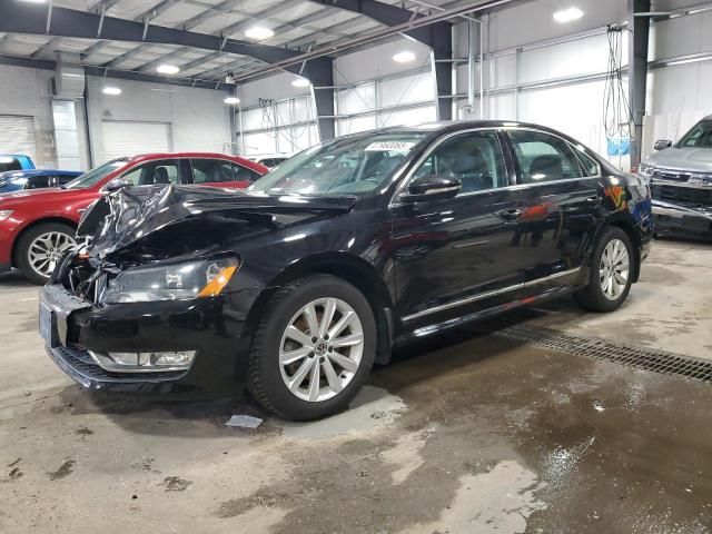 2012 Volkswagen Passat SEL