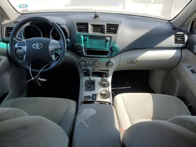 2013 Toyota Highlander Base