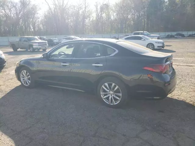 2016 Infiniti Q70 3.7