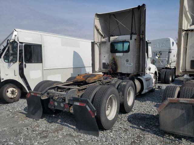 2014 Kenworth T680 Semi Truck