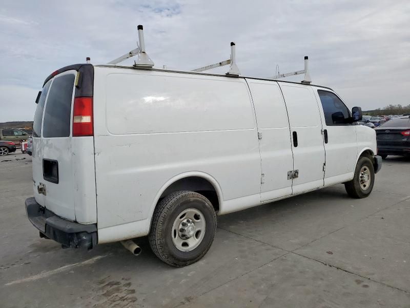 2015 Chevrolet Express G2500