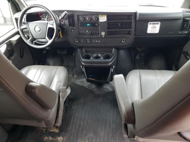 2013 Chevrolet Express G2500 LS