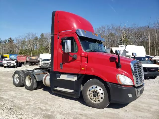 2017 Freightliner Cascadia 125 Semi Truck