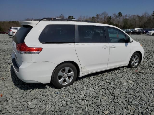 2011 Toyota Sienna LE