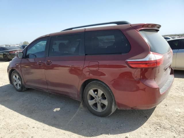 2015 Toyota Sienna LE