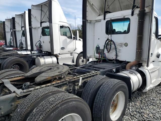 2014 Kenworth Construction T680