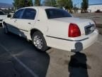 2006 Lincoln Town Car Signature Limited