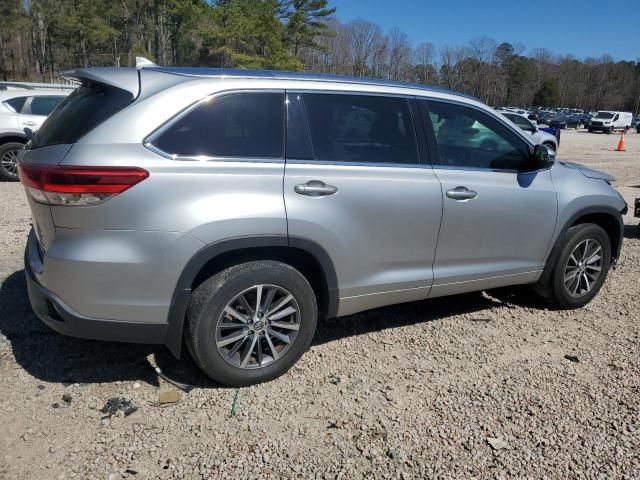 2018 Toyota Highlander SE