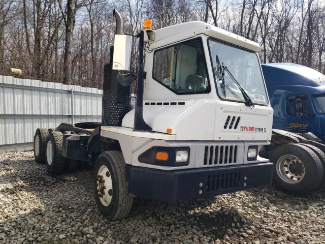 2017 Kalmar Ottawa T2 Yard Truck