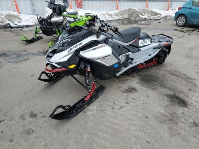 2024 Skidoo 2024 Skidoo Renegade