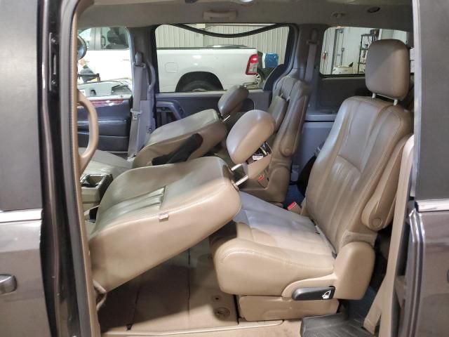 2015 Chrysler Town & Country Touring