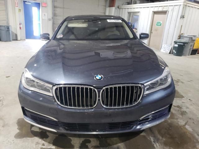 2016 BMW 750 XI