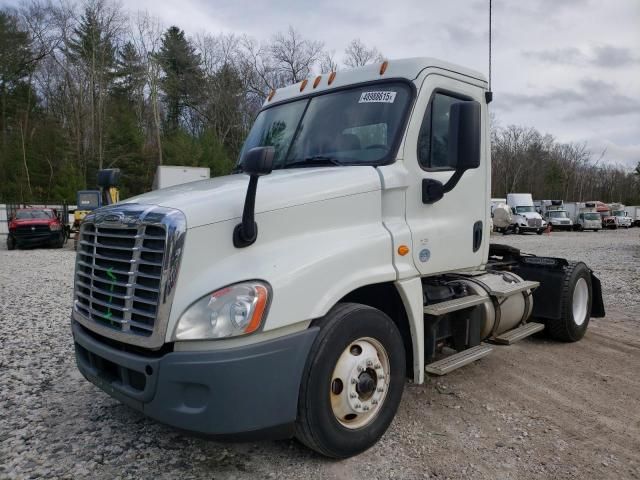 2016 Freightliner Cascadia Semi Truck