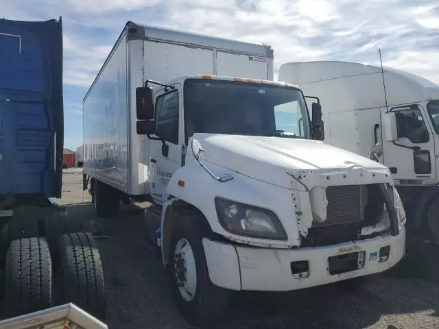 2018 Hino 268A BOX Truck