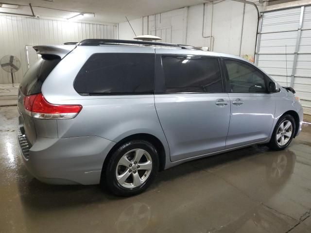 2014 Toyota Sienna LE