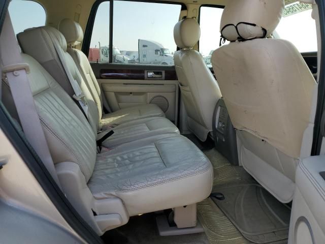 2004 Lincoln Navigator