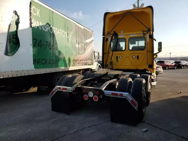 2022 Freightliner Cascadia Semi Truck