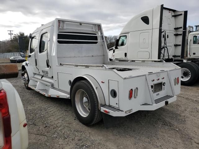 2006 Freightliner Sport Chassis 106