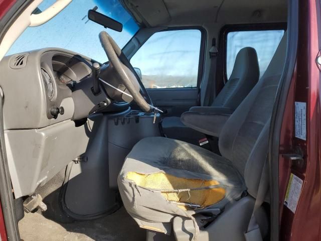 2005 Ford Econoline E150 Van