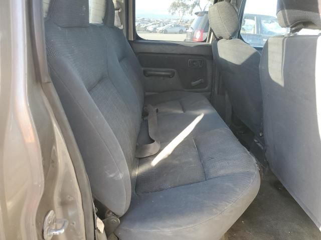 2004 Nissan Frontier Crew Cab XE V6