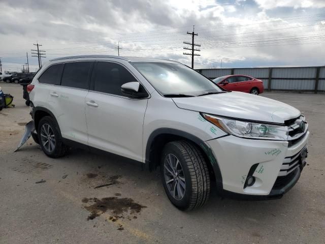 2019 Toyota Highlander SE