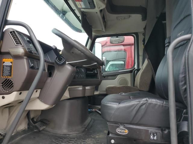 2012 Volvo VN Semi Truck