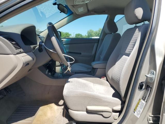 2005 Toyota Camry LE