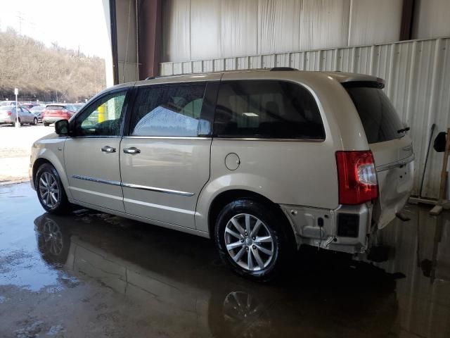 2014 Chrysler Town & Country Touring L