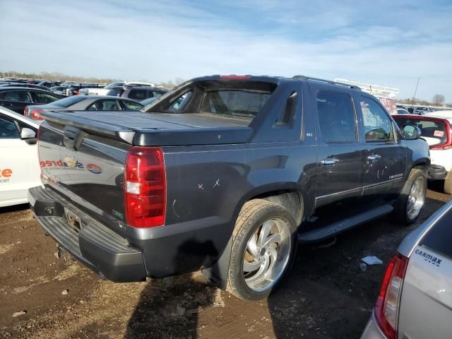 2011 Chevrolet Avalanche LTZ