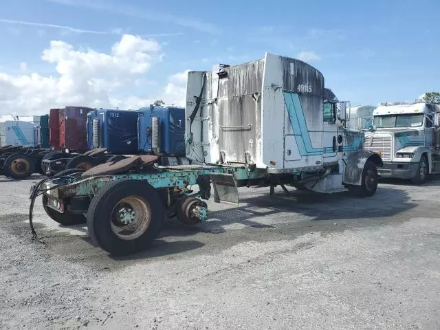 1996 Peterbilt 379