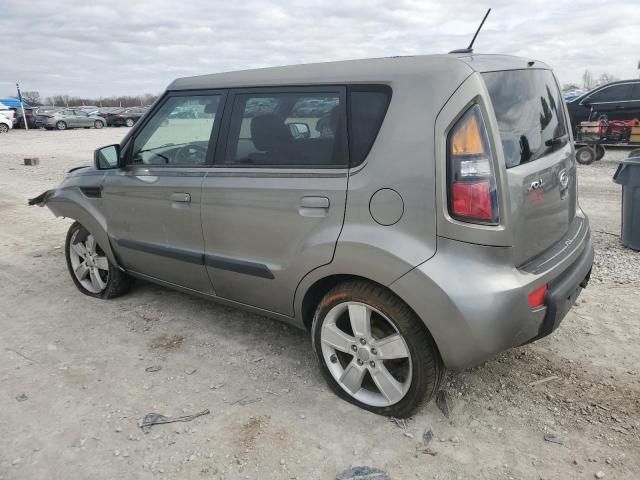 2010 KIA Soul +