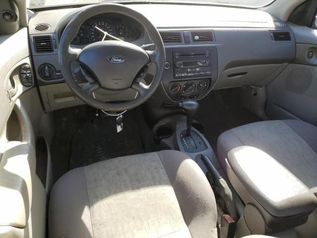 2005 Ford Focus ZX4