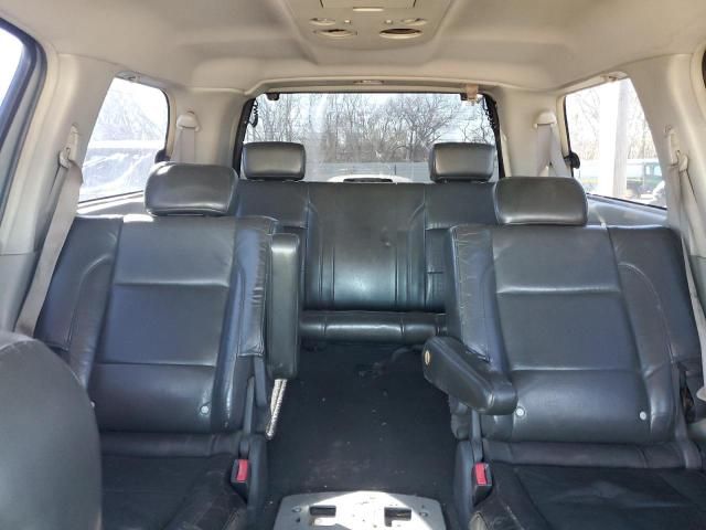 2004 Nissan Armada SE