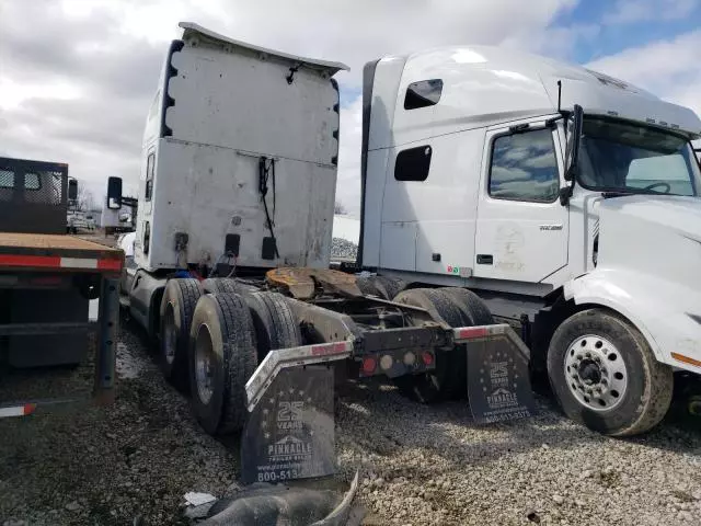 2018 Kenworth T680 Semi Truck