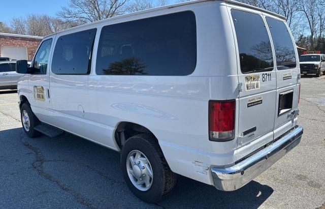 2014 Ford Econoline E350 Super Duty Wagon