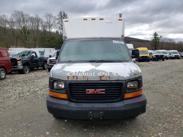 2004 GMC Savana Cutaway G3500