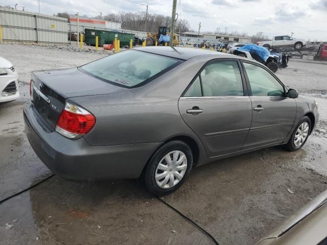 2005 Toyota Camry LE