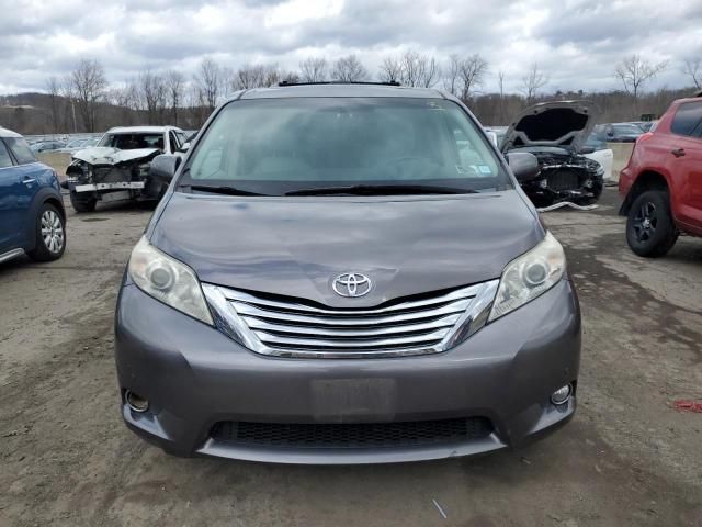 2011 Toyota Sienna XLE