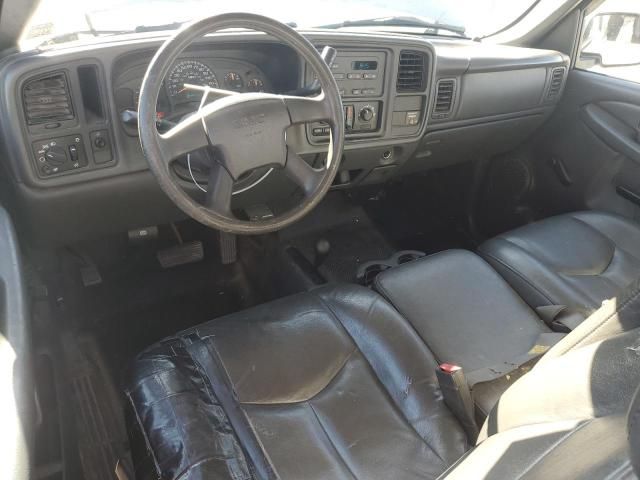 2004 GMC Sierra K2500 Heavy Duty