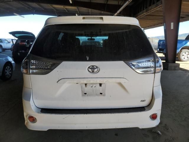 2012 Toyota Sienna Sport