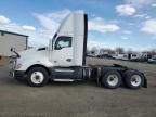 2016 Kenworth Construction T680