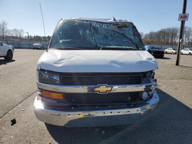 2024 Chevrolet Express G2500