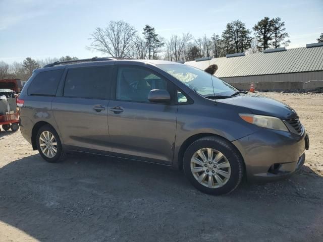 2012 Toyota Sienna LE