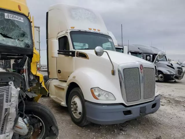 2014 Kenworth Construction T680