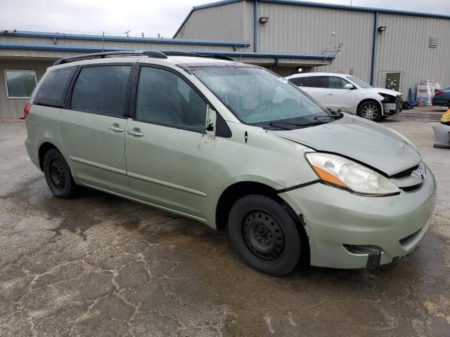 2006 Toyota Sienna CE