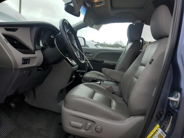 2016 Toyota Sienna XLE