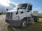 2014 Freightliner Cascadia 113 Semi Truck