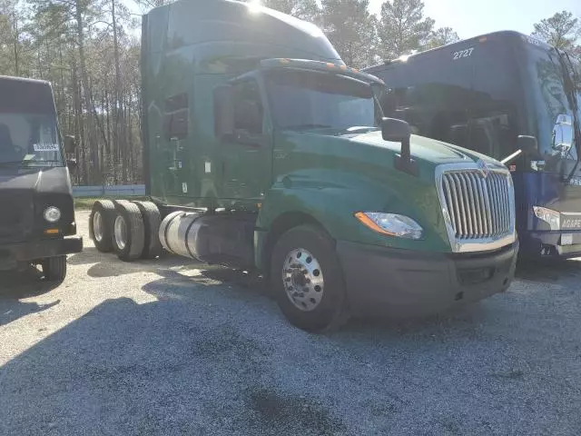 2019 International LT625