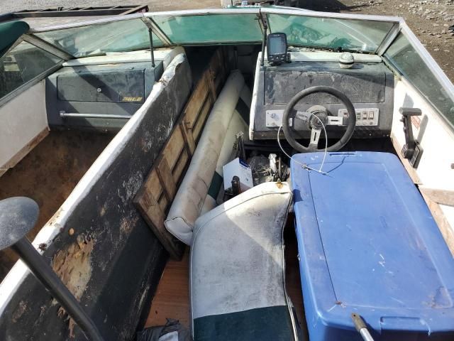 1986 Wells Cargo 1986 Wellcraft Boat