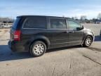 2009 Chrysler Town & Country LX